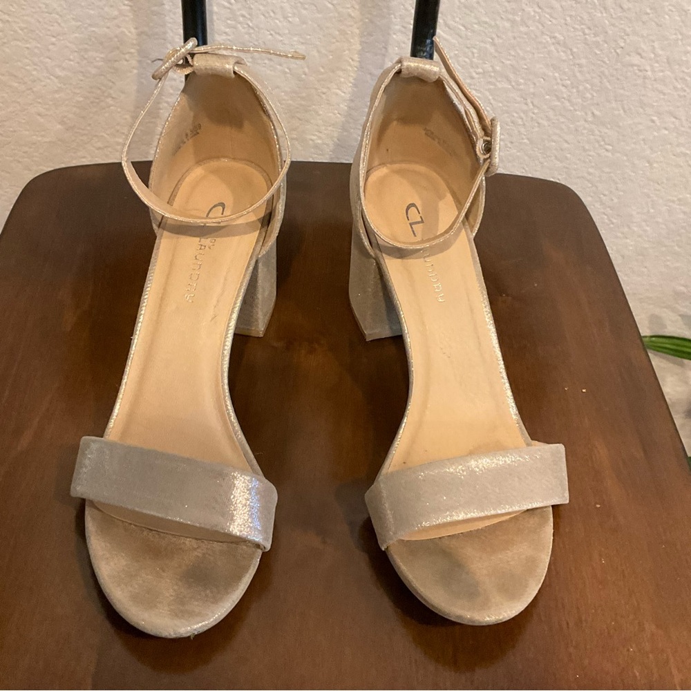 Gold heels CL by Laundry